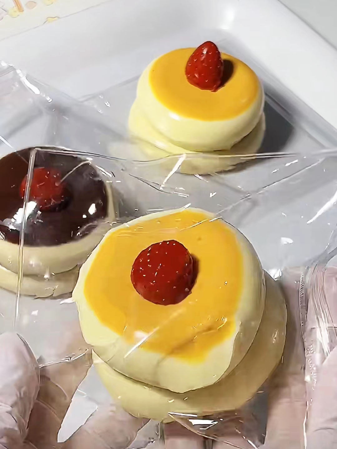 Jouet spongieux de soulagement du stress Shufulei aux fraises en silicone fait à la main