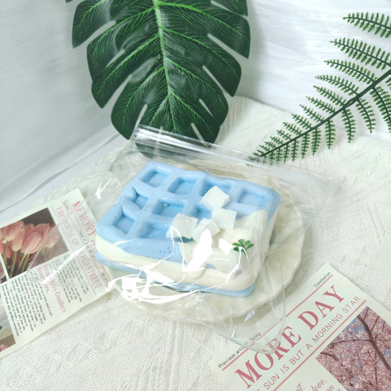 blue waffle L