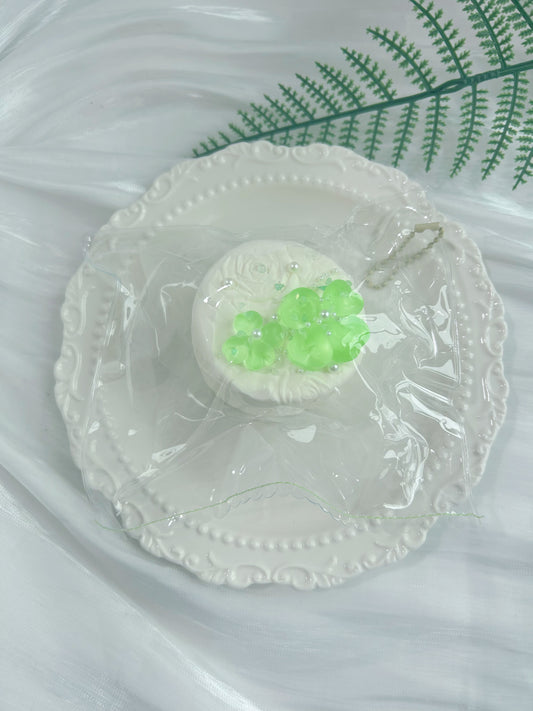 Four Leaf Clover cake