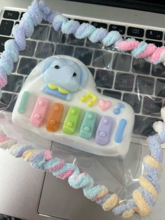 elephant piano