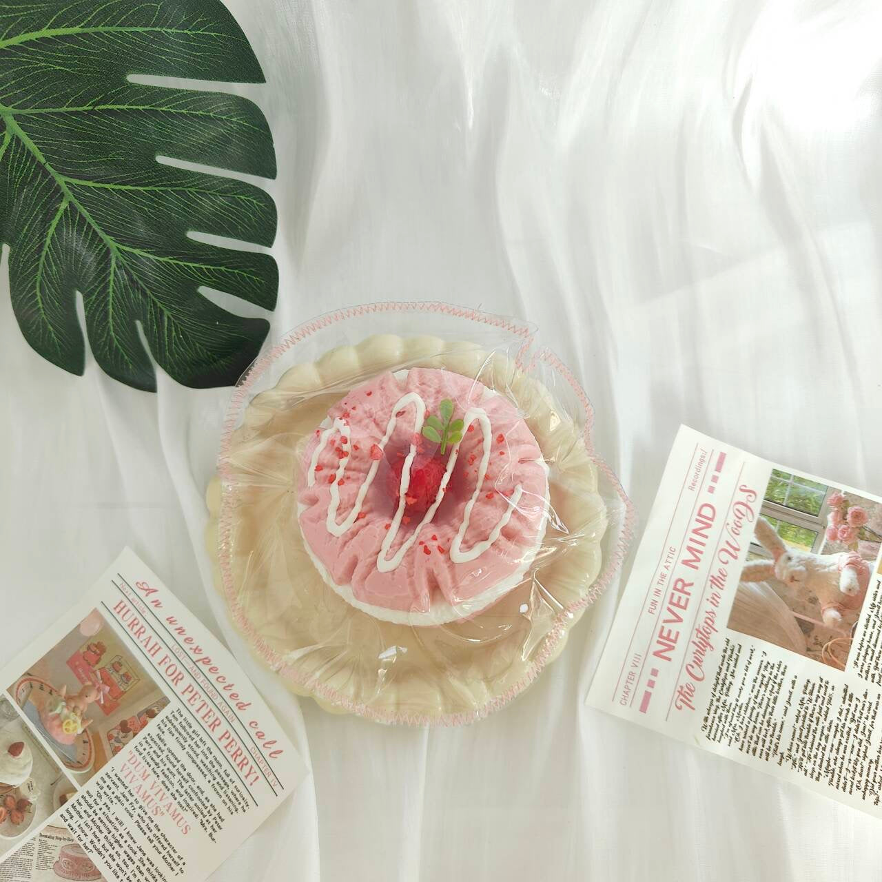 Strawberry  bagel