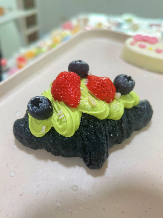 Black croissant